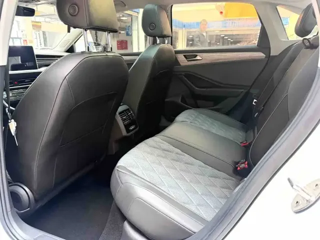Volkswagen Sagitar — Фото автомобиля 7