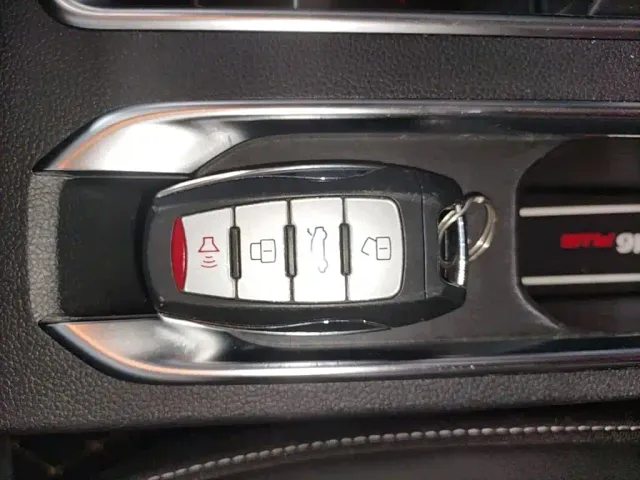 Haval M6 — Фото автомобиля 8