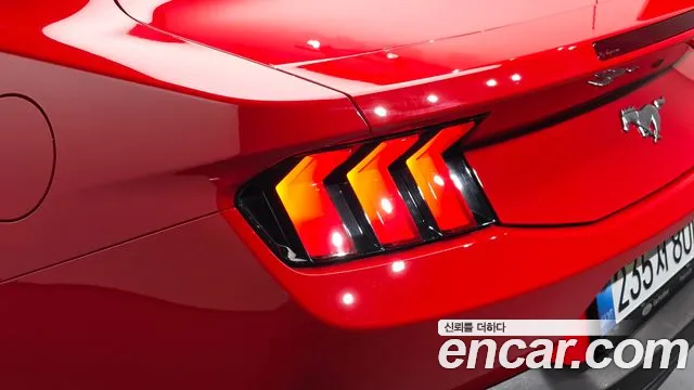 Ford Mustang 7th Gen — Фото автомобиля 8