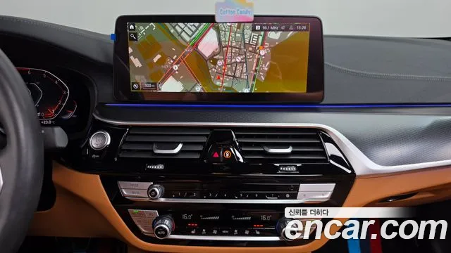 BMW 5 Series G30 — Фото автомобиля 18