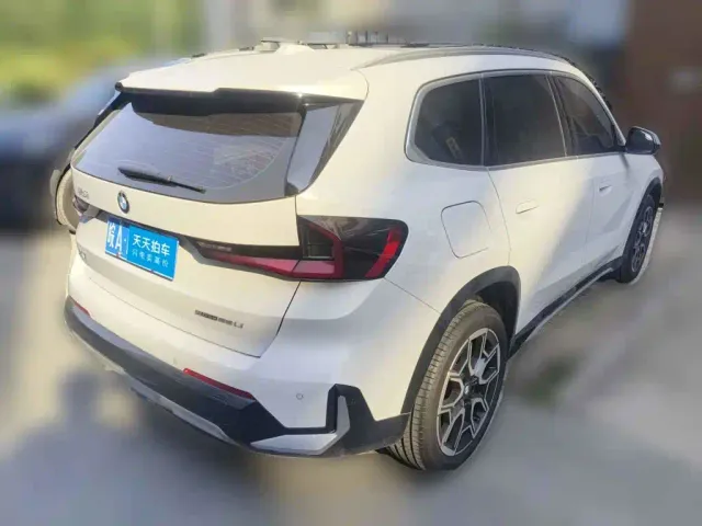 BMW X1 — Фото автомобиля 2