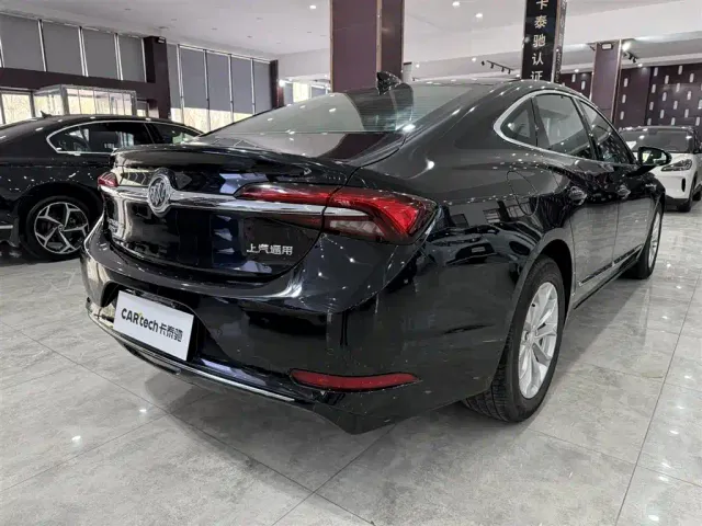 Buick LaCrosse — Фото автомобиля 4