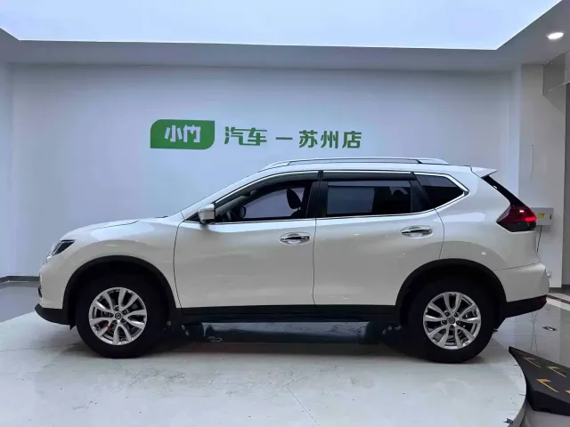 Nissan X-Trail — Фото автомобиля 5