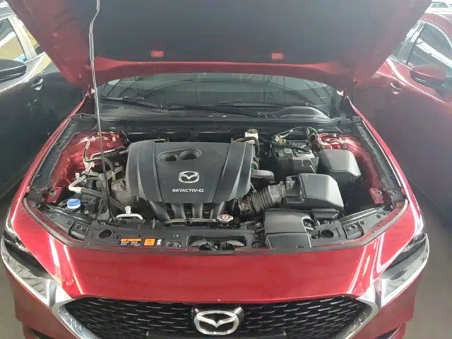 Mazda Axela — Фото автомобиля 19