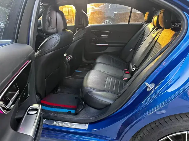Mercedes-Benz C-Class — Фото автомобиля 10