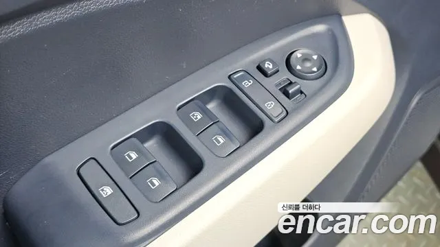 Hyundai Venue — Фото автомобиля 18