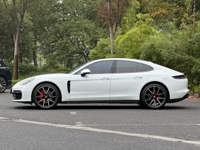 Porsche Panamera — Фото автомобиля 5
