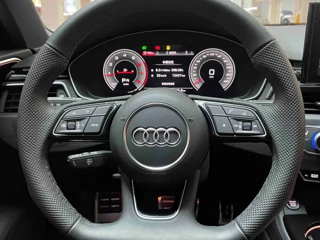 Audi A4L — Фото автомобиля 8