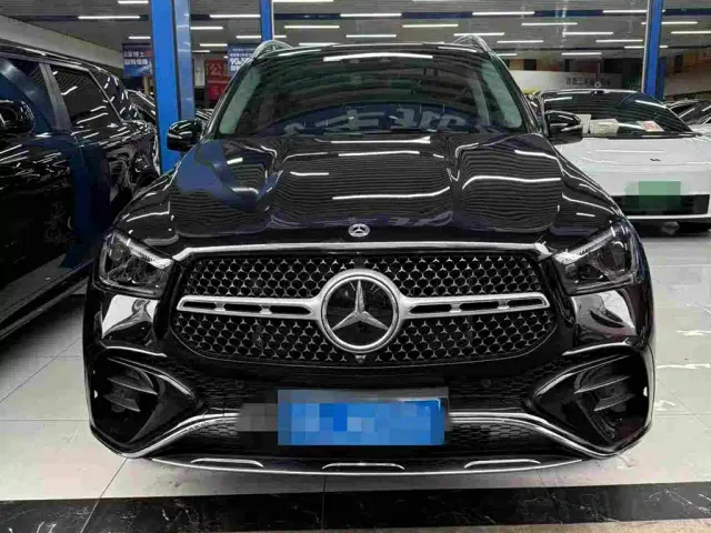 Mercedes-Benz GLE-Class — Фото автомобиля 2