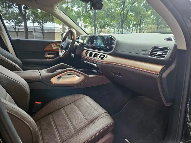 Mercedes-Benz GLS-Class — Фото автомобиля 8