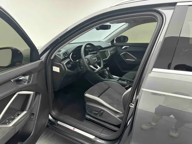 Audi Q3 — Фото автомобиля 9