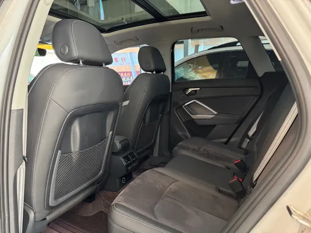 Audi Q3 — Фото автомобиля 11