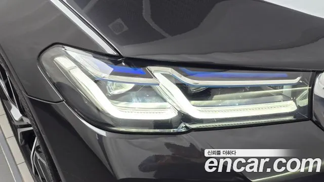 BMW 5 Series — Фото автомобиля 7