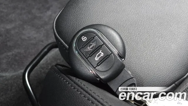 MINI Cooper — Фото автомобиля 22