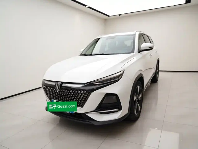 Фотография автомобиля — Changan X7 Plus
