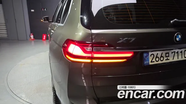BMW X7 — Фото автомобиля 17