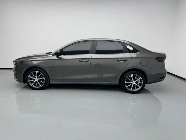 Geely Emgrand — Фото автомобиля 7
