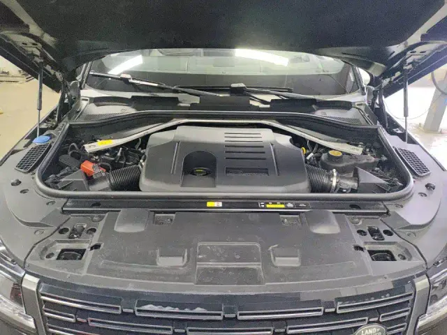 Land Rover Range Rover Sport — Фото автомобиля 9