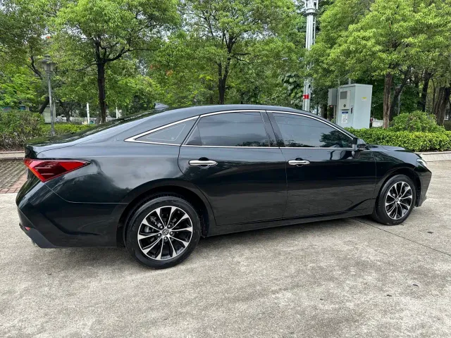 Toyota Avalon — Фото автомобиля 14