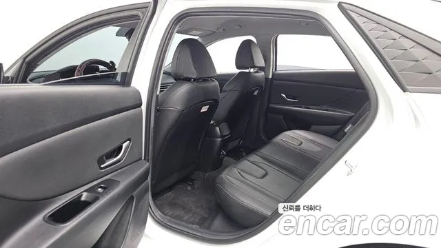 Hyundai Avante CN7 — Фото автомобиля 17