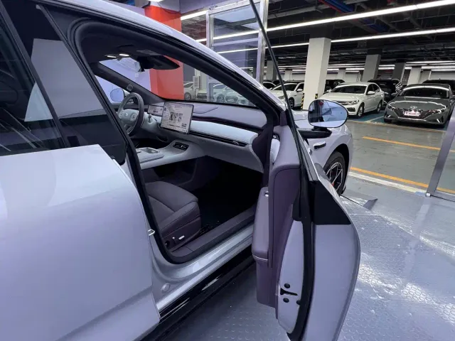 Changan Qiyuan A06 — Фото автомобиля 14