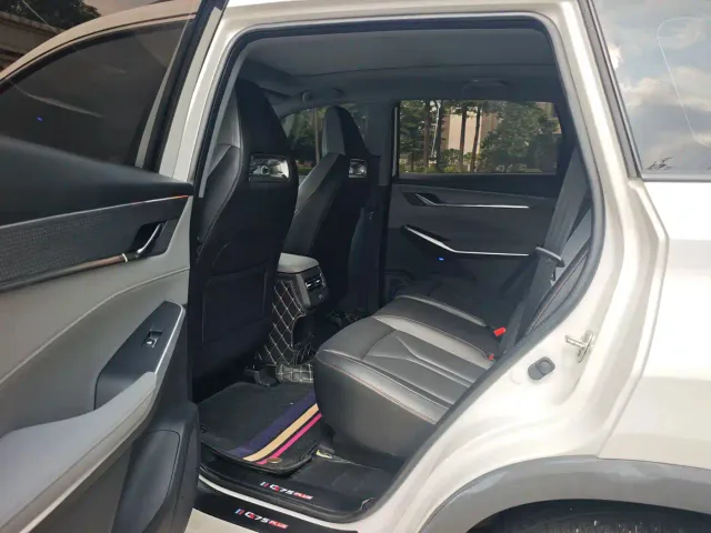 Changan CS75 Plus — Фото автомобиля 13