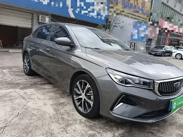 Geely Emgrand — Фото автомобиля 3