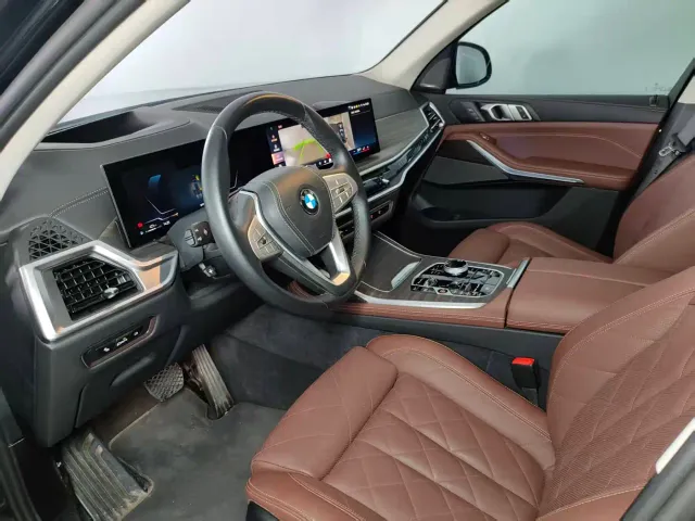 BMW X7 — Фото автомобиля 14
