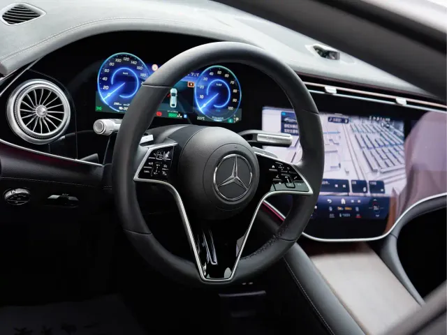 Mercedes-Benz EQS — Фото автомобиля 10
