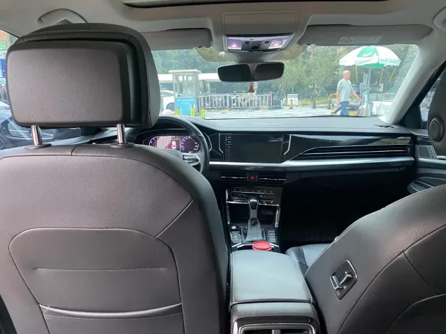 Volkswagen Passat — Фото автомобиля 10