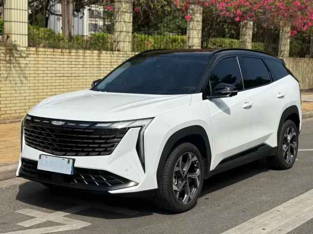 Geely Boyue L — Фото автомобиля 3