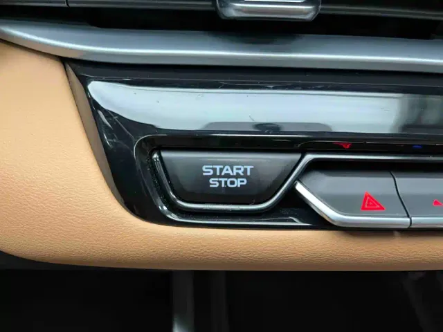 Geely Emgrand — Фото автомобиля 11