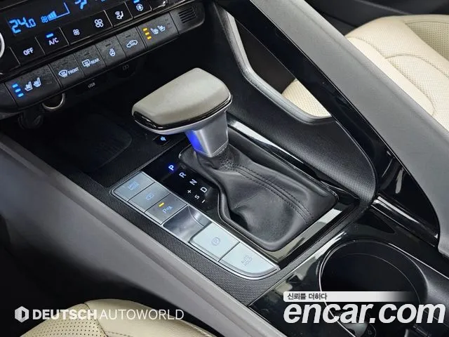 Hyundai Avante CN7 — Фото автомобиля 10