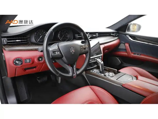 Maserati Quattroporte — Фото автомобиля 6