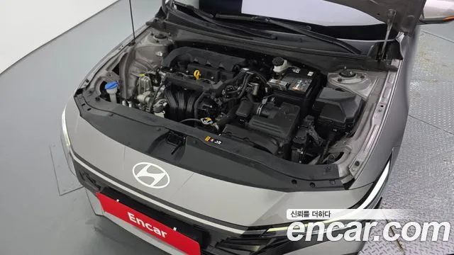 Hyundai Avante CN7 — Фото автомобиля 9