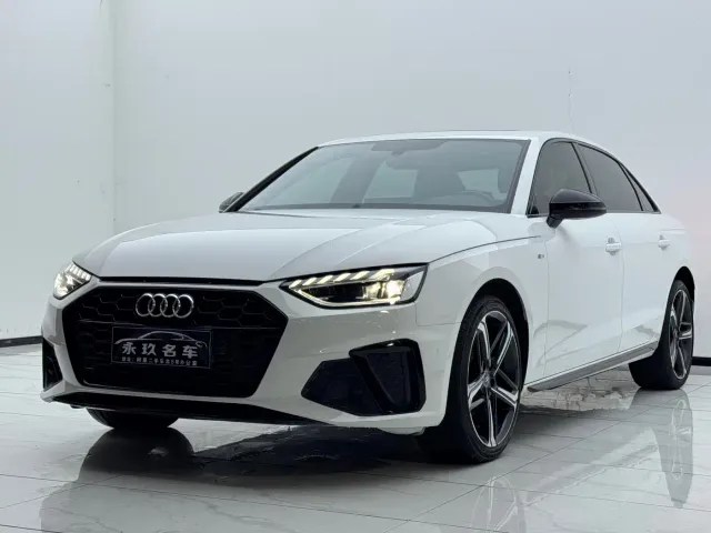 Фотография автомобиля — Audi A4L