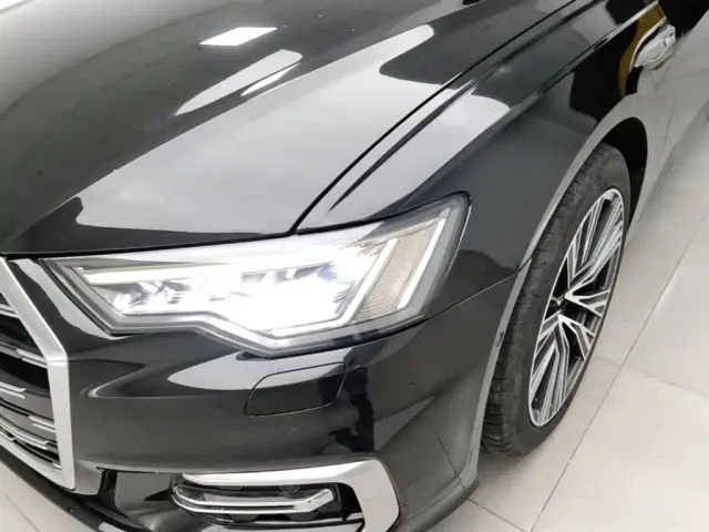 Audi A6L — Фото автомобиля 17
