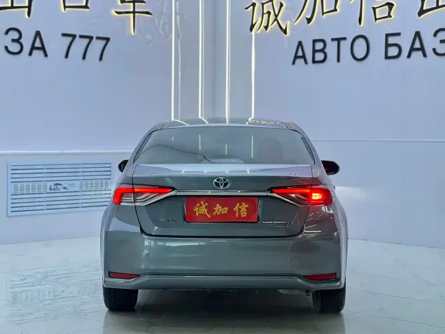 Toyota Corolla — Фото автомобиля 5