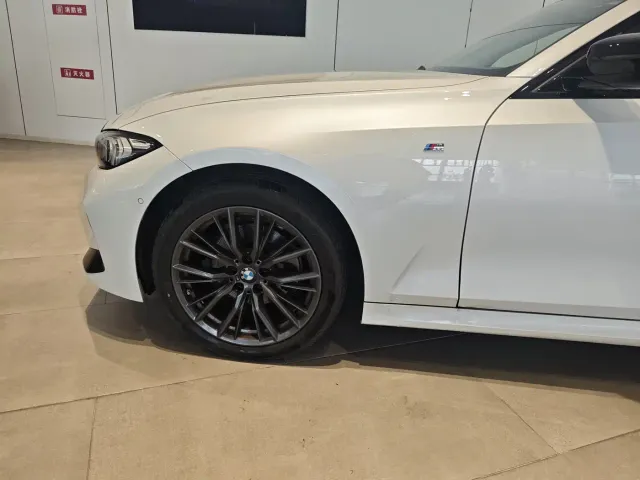 BMW 3 Series — Фото автомобиля 6