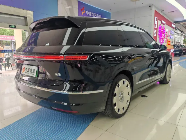 Nio ES8 — Фото автомобиля 3