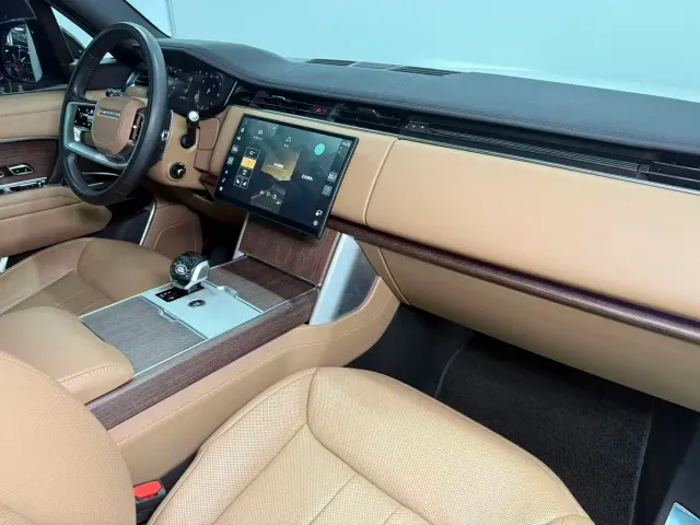 Land Rover Range Rover — Фото автомобиля 11