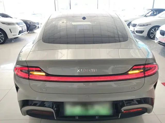 Xiaomi SU7 — Фото автомобиля 5