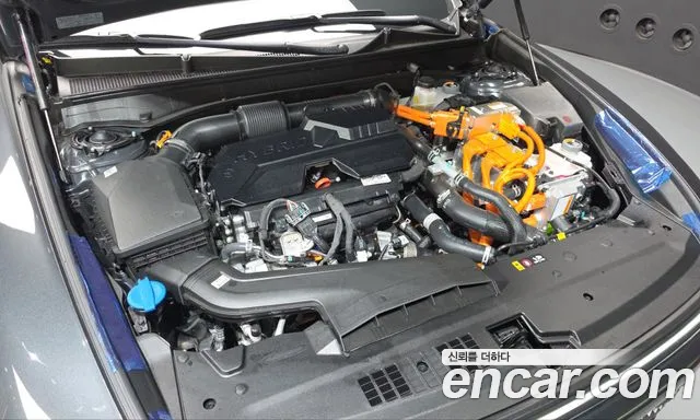 Hyundai Grandeur GN7 — Фото автомобиля 9