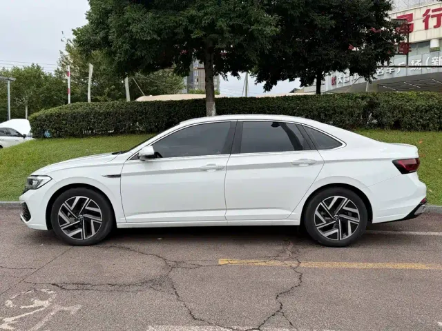 Volkswagen Sagitar — Фото автомобиля 3