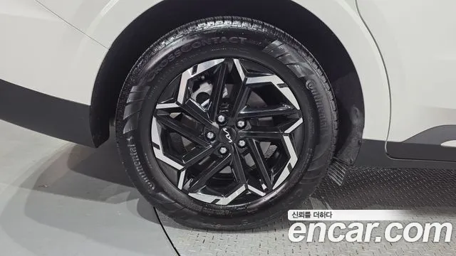 Kia Canival Новый Carnival 4 поколение Бензин 9 мест Signature — Фото автомобиля 5