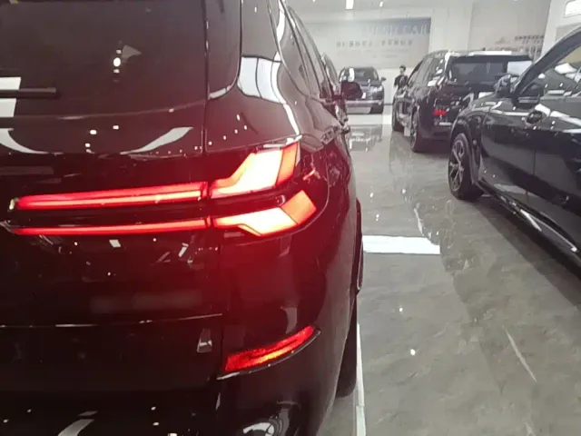 BMW X5 — Фото автомобиля 7