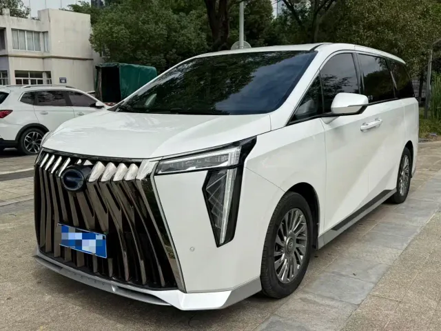 Фотография автомобиля — GAC Trumpchi M8