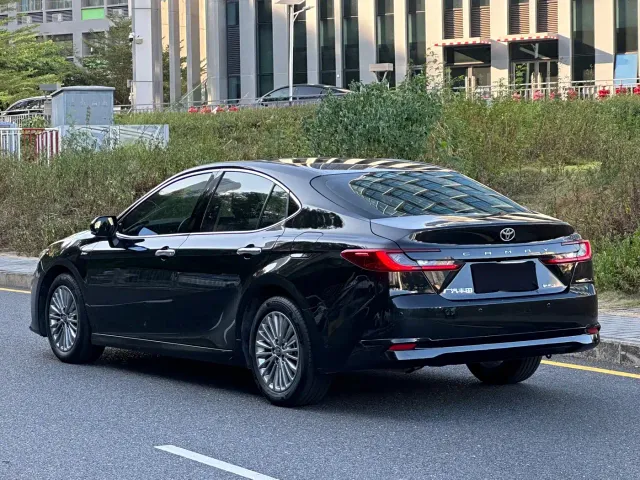 Toyota Camry — Фото автомобиля 4
