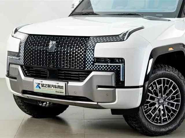 BYD U8 — Фото автомобиля 2