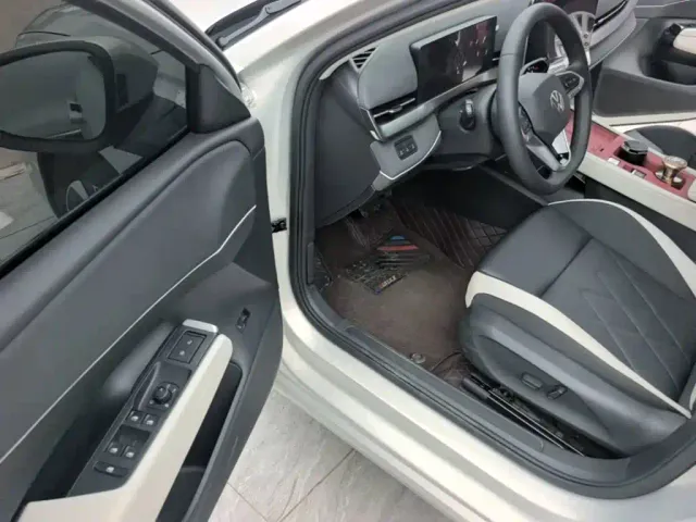 Volkswagen Sagitar — Фото автомобиля 15